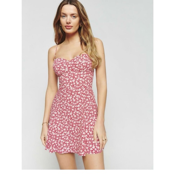 Reformation Saskia Dress in Red  NWT Size 6 Floral Red Women's Dress - Picture 1 of 5